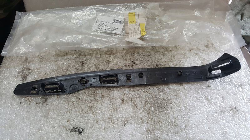 Mocowanie zderzaka PR przód VW T5 7H0807184A NOWE