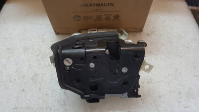 NOWY ORYGINALNY lewy zamek drzwi AUDI A1 A4 (B9) A5 Q5 RS4 RS5 8X0839015E