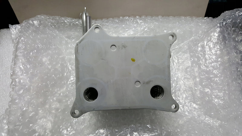 NOWA ORYGINALNA chłodnica oleju VW TOUAREG AUDI RS4 RS5 4.2 FSI 079117015P