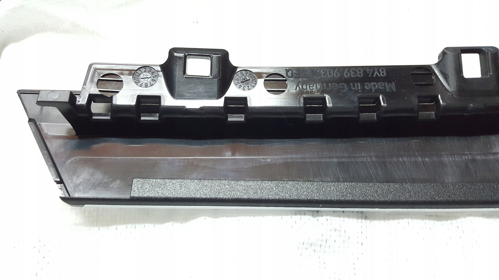 Osłona słupka C listwa drzwi AUDI A3 8Y4839903A