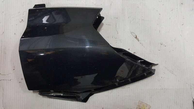 Narożnik zderzaka tylnego lewa strona AUDI Q3 83F807851 demontaż