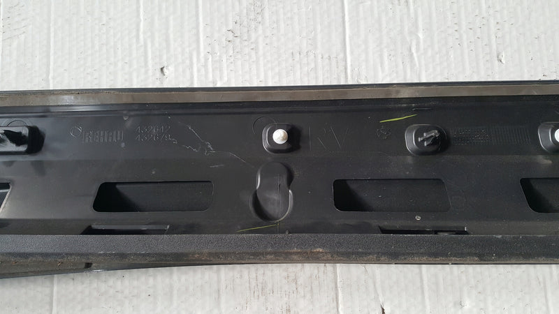 Listwa drzwi prawy przód AUDI Q3 II 83A853960A/B