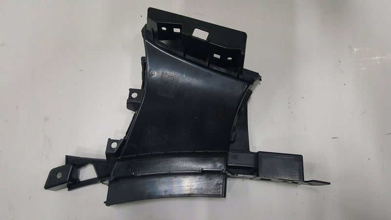 Kierownica powietrza lewy przód AUDI A6 (C8) 4K0121763J 4K0121763H demontaż