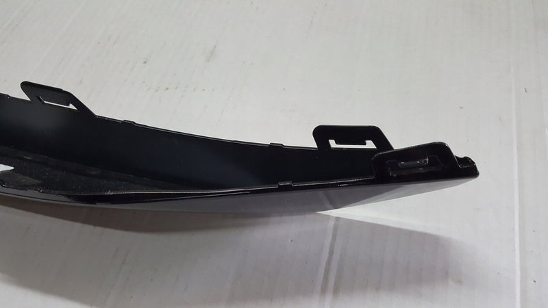 Listwa zderzaka prawy przód SKODA ENYAQ 5LA807834 demontaż