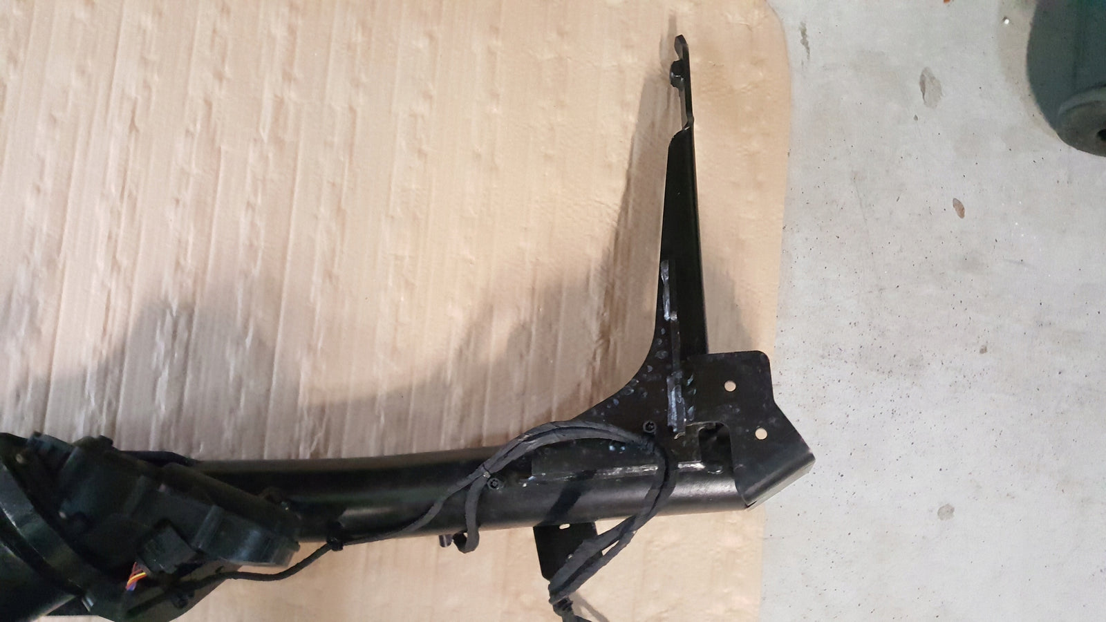 AUDI Q3 II 83A HAK HOLOWNICZY 18- 83A800495A