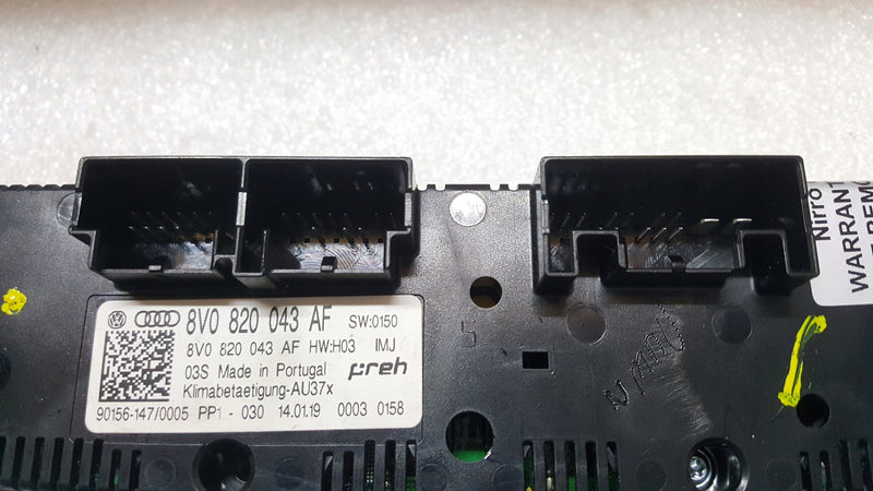 Panel klimatyzacji AUDI A3 RS3 8V0820043AF demontaż