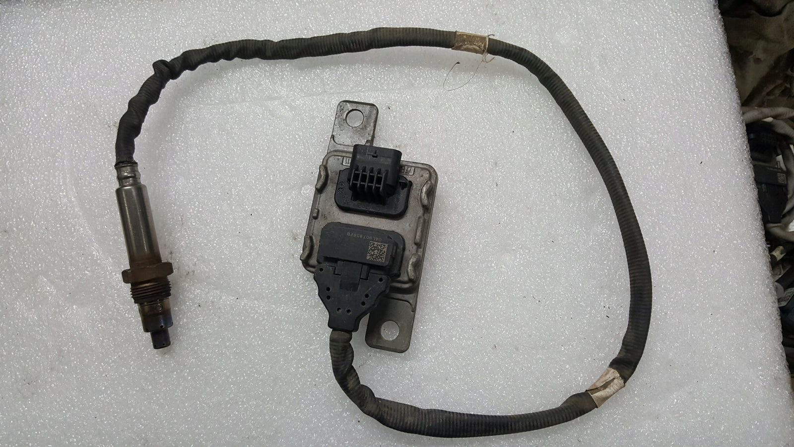 Sonda lambda czujnik NOX VW AUDI 04L907805FB demontaż