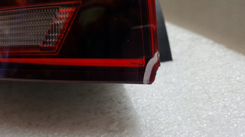 Tylna lewa lampa LED w błotnik VW T-ROC lift 2GA945095D demontaż