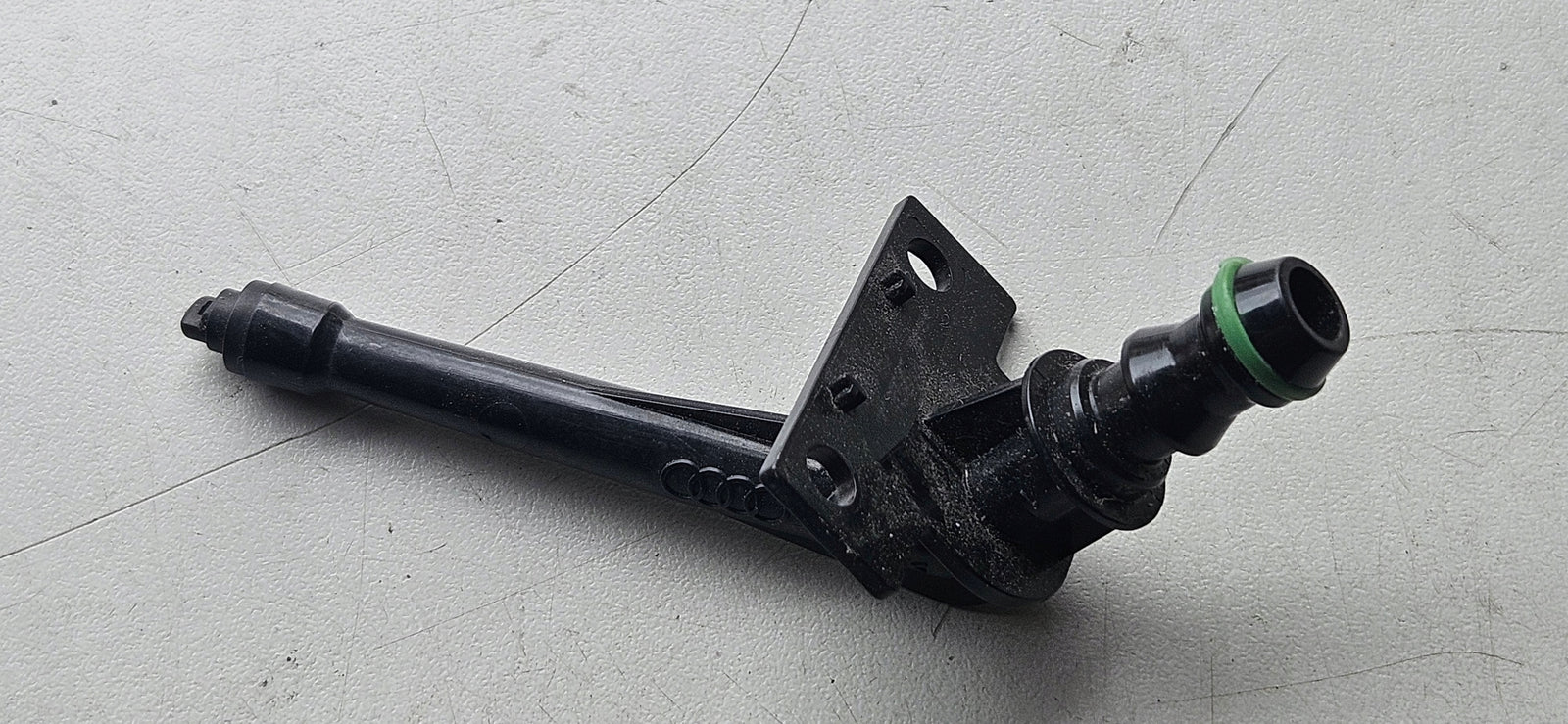 Spryskiwacz kamery przód Audi A6 C8 4N0955187 IDEAŁ