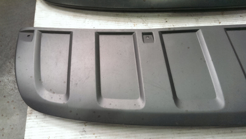 Dokładka spoiler zderzaka przód AUDI Q7 4L0807733B