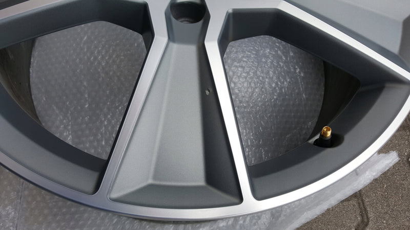 23c014a8562a8390cc8c45683156d9f9