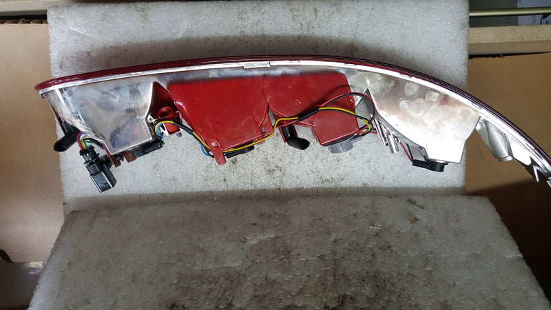 MAGNETI MARELLI LAMPA PRAWY TYŁ ZDERZAK 21790403 AUDI Q5 8R094509612S