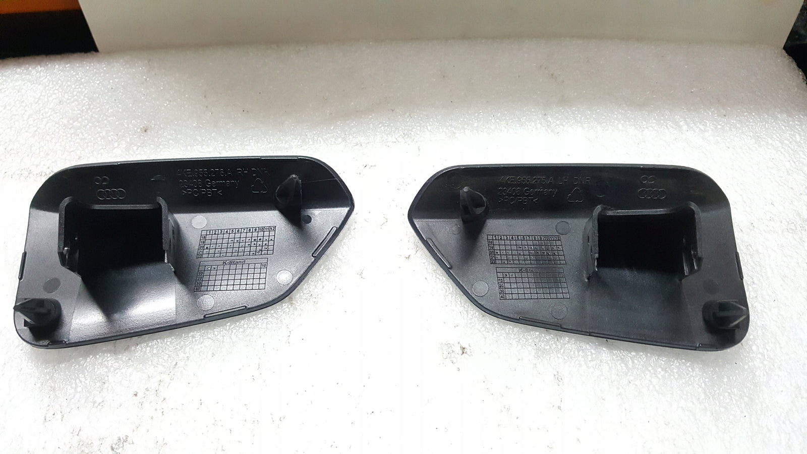 Zaślepki spryskiwaczy lewa + prawa strona AUDI E-TRON 4KE955275A 4KE955276A