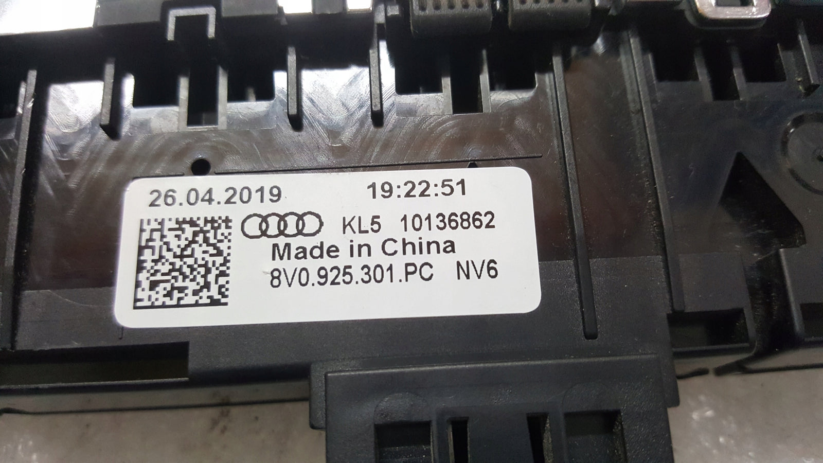 Panel przycisków AUDI A3 RS3 8V0925301PC demontaż