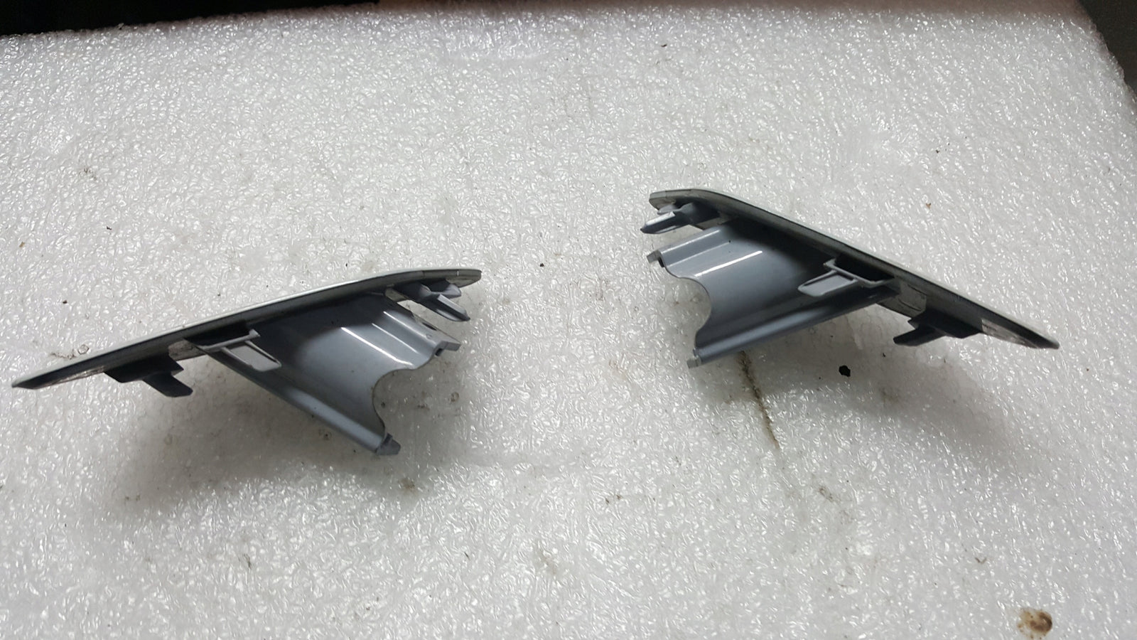 Zaślepki spryskiwaczy L+P AUDI A3 8Y0955275A/276A