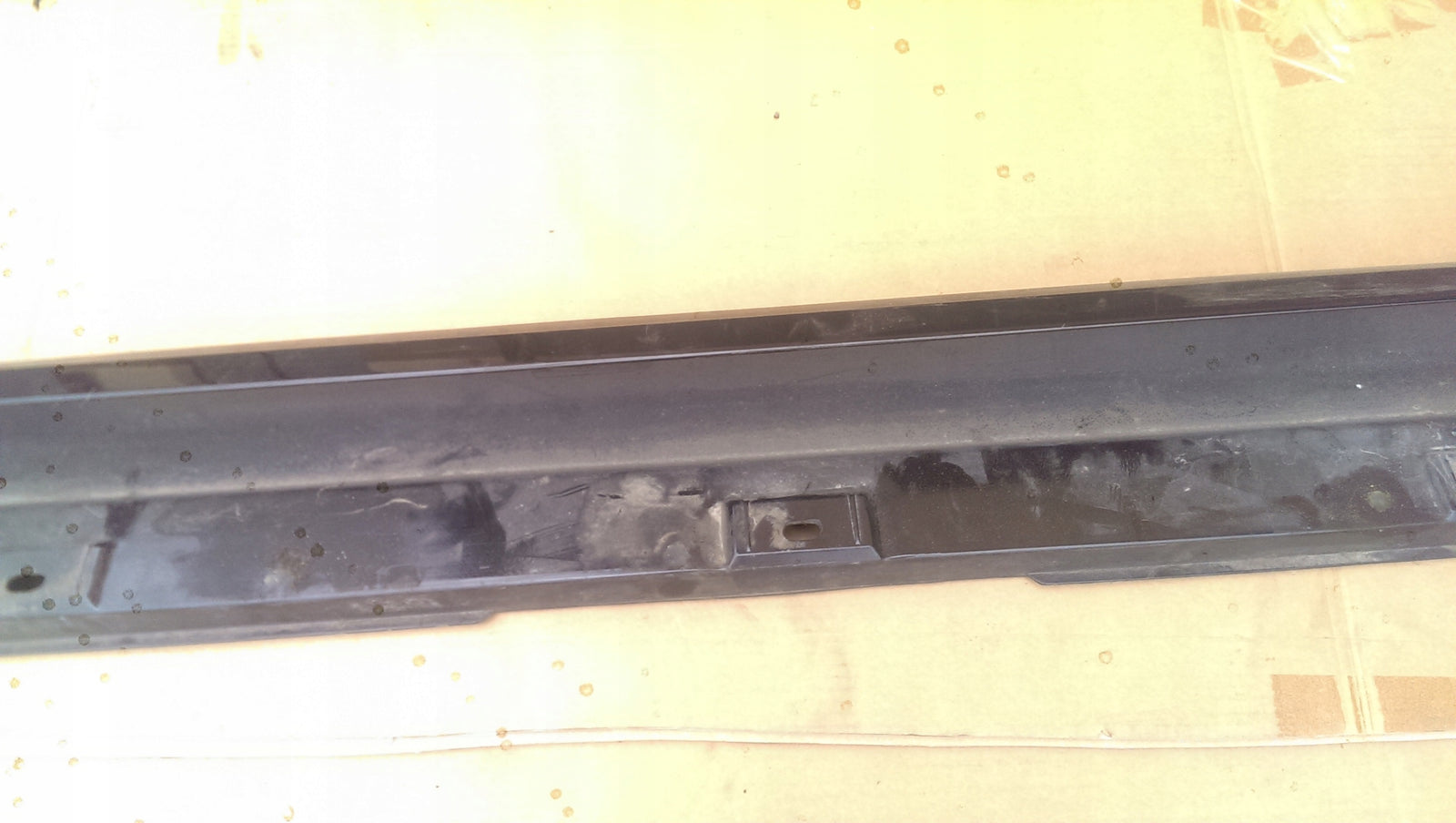 Listwa progowa prawa AUDI RS4 B9 8K9853856C