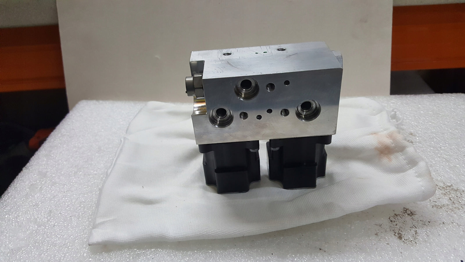 06e758f65f9d100cb089483ad3540977