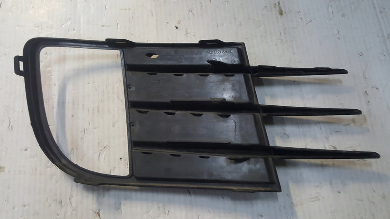 Kratka zderzaka lewy przód VW GOLF VI GTI 5K0853665C demontaż