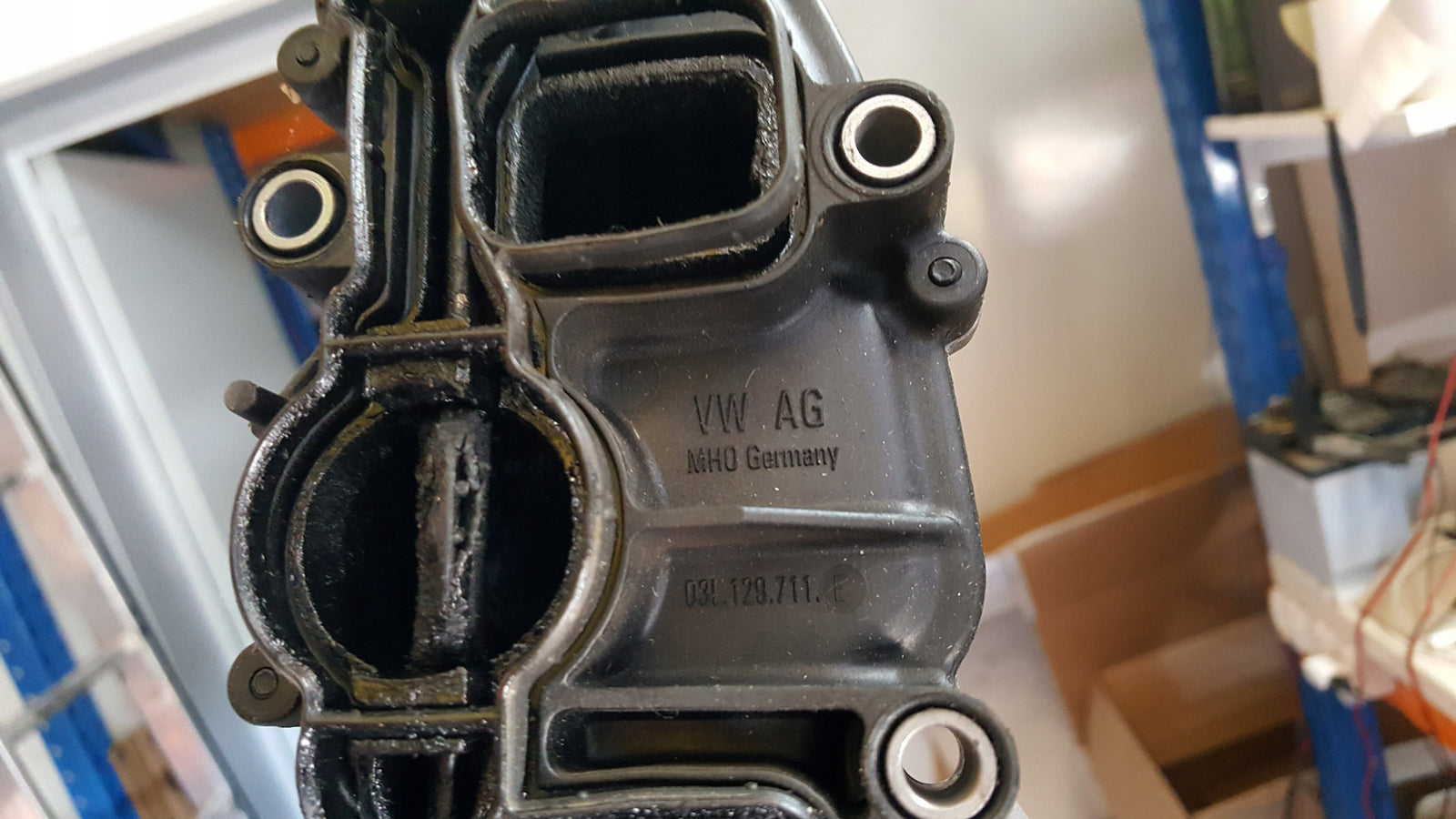 Kolektor ssący VW AUDI SEAT SKODA 03L129711E