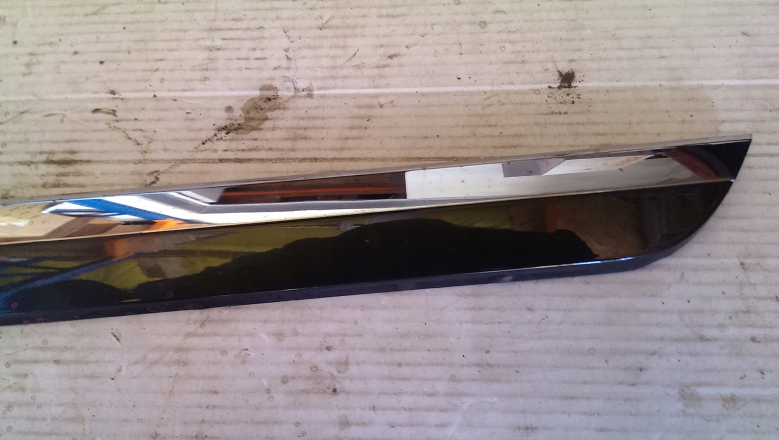 Listwa drzwi lewy przód VW ARTEON 3G8853969B
