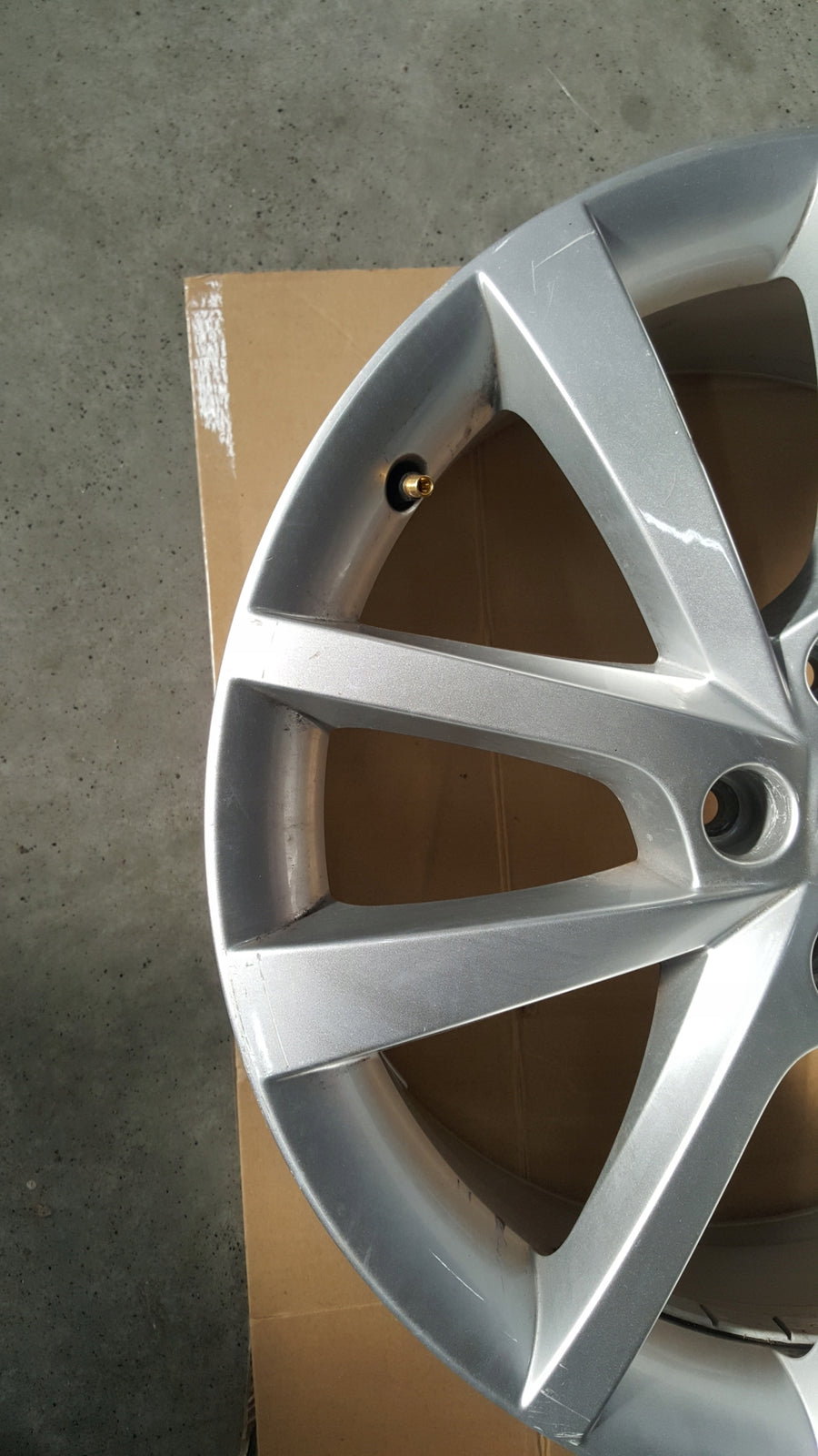 FELGA ALUMINIOWA SKODA KODIAQ 7X18 5X112 ET43 565.601.025.D