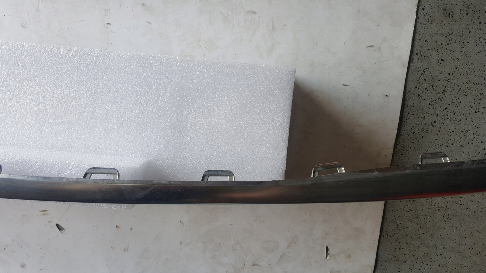 AUDI A4 B9 8W0 LISTWA ZDERZAKA TYŁ TYLNA 8W0853551D